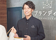 店舗スタッフ